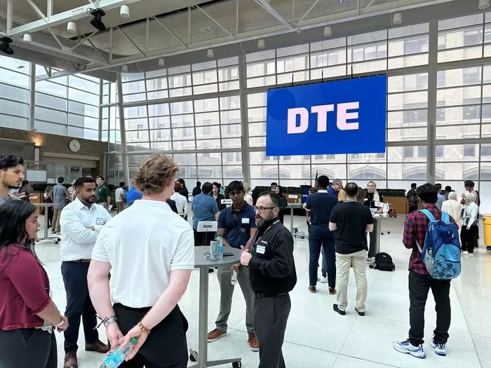 Using Job Fairs to Land Internships in Michigan